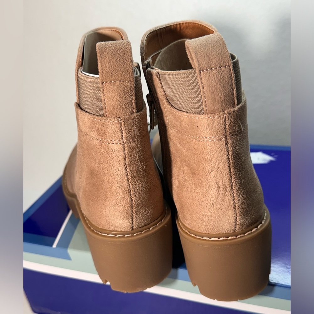 White Mountain Dear booties sand casual classic Fall winter outdoor style comfy - Picture 6 of 10